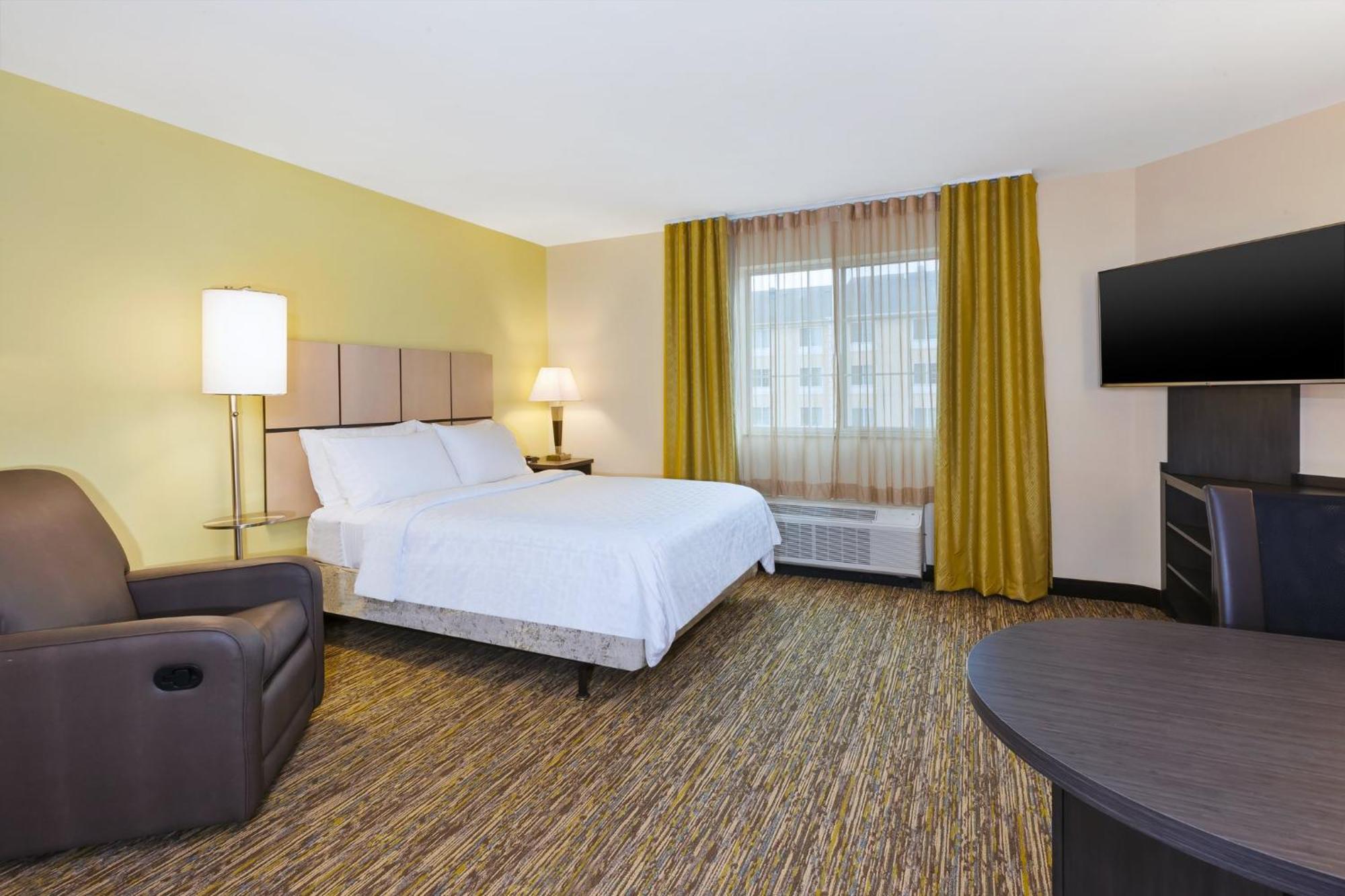 Candlewood Suites Morgantown-Univ West Virginia By Ihg Westover Esterno foto